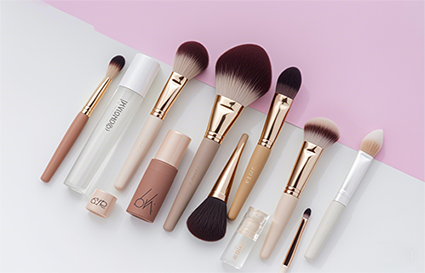 沈阳化妆学校_化妆刷的详细清洗步骤   